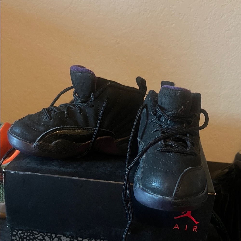 Jordan Kids Black and Purple Sneakers